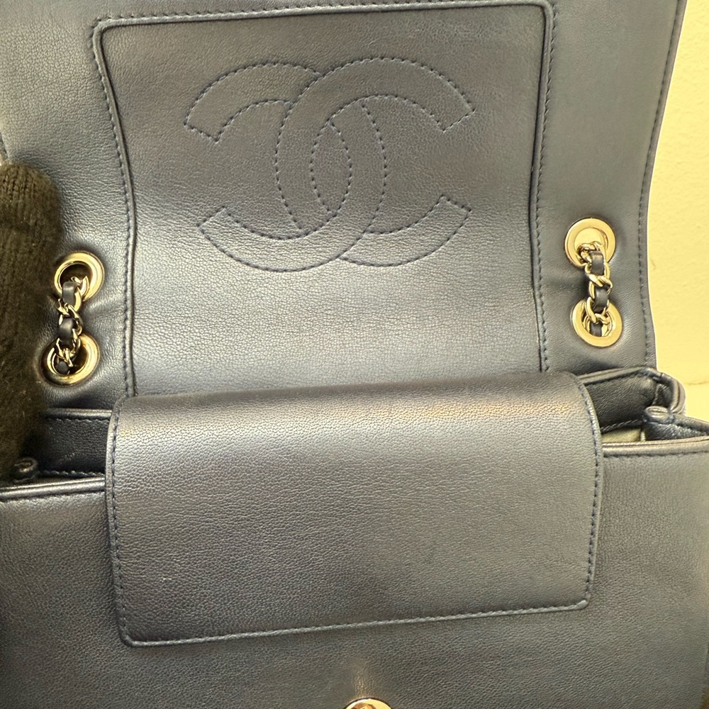CHANEL Sheepskin Quilted Small Dark Navy Mademoiselle Double Flap Bag - Picture 4 of 14